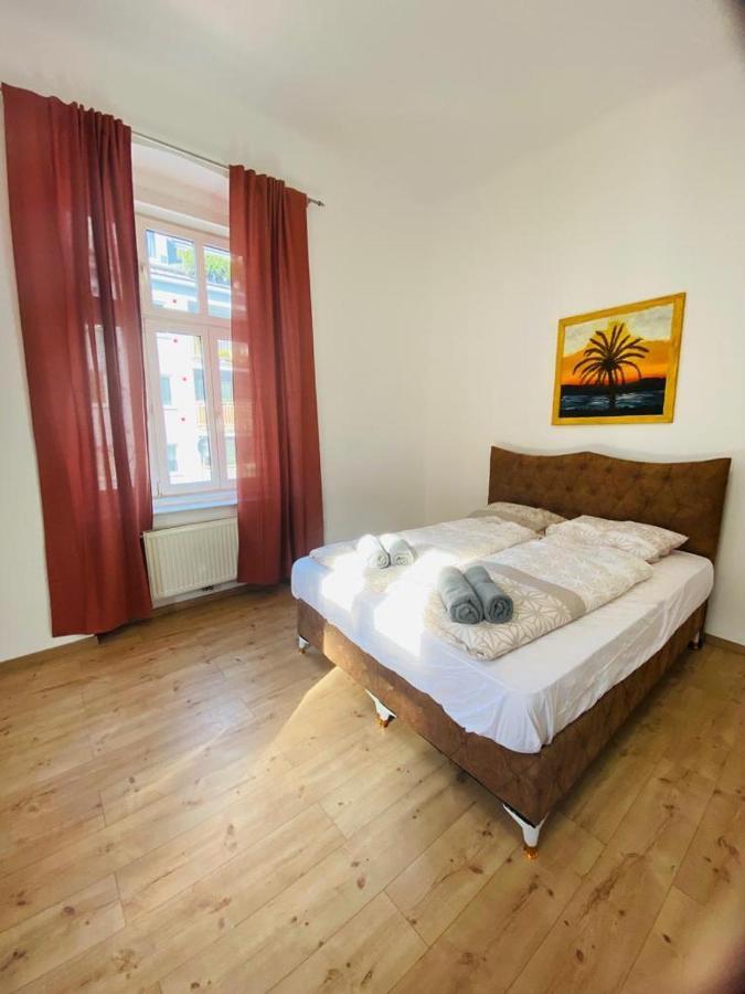 Deluxe Quad Room Dw Viena Exterior foto